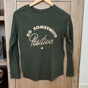 💚BUY 3 for $15💚 Set if 2 Kids Green and Cream Waffle Long Sleeve Tops